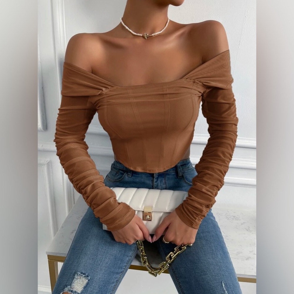 Worn few times SHEIN Privé Off Shoulder Ruched Mesh Crop Top size M